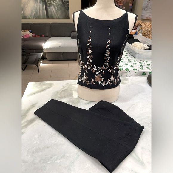 Laundry by Shelli Segal Set (2 Piece) Size 6. - Picture 1 of 15